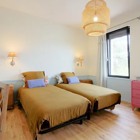 Holiday home La Caquetoire Les Eglisottes-et-Chalaures