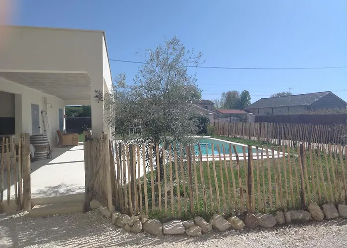 Holiday home La Caquetoire Les Eglisottes-et-Chalaures